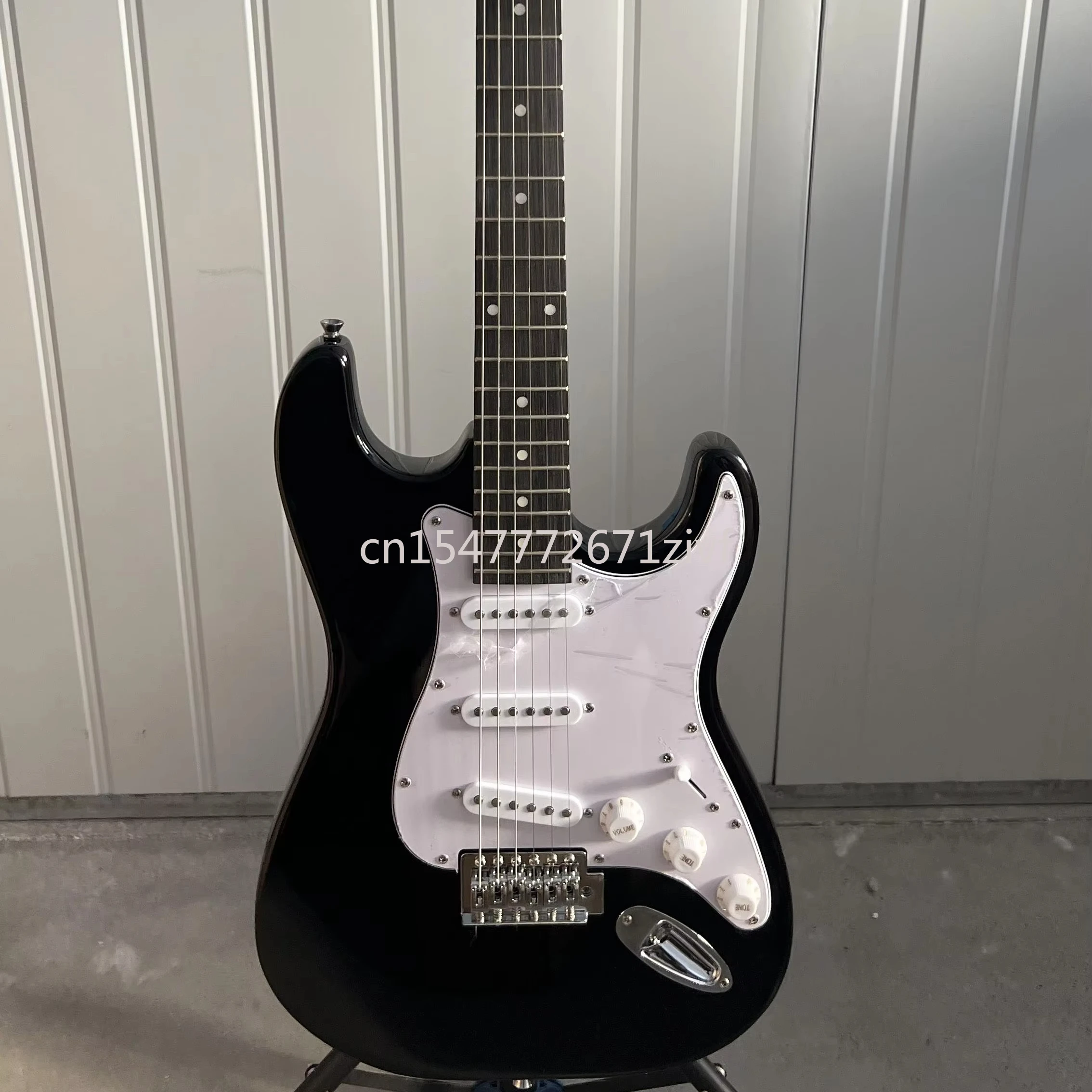 

Wholesale 39inch ST Electric Guitar Hot Sale In Stock