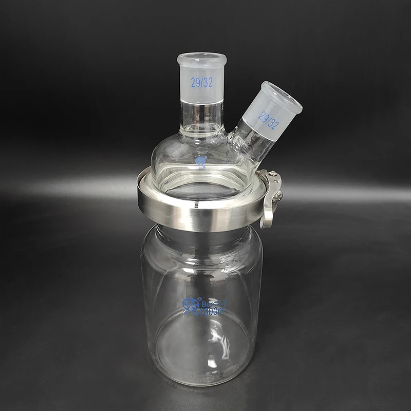 

Single-layer cylindrical flat bottom open reactor bottle 1000mL,100mm flange,Stainless clip,Cover with 2-necked oblique 29/32