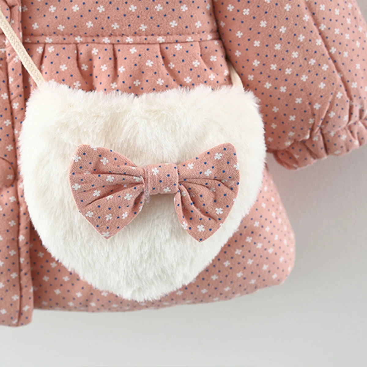 Winter Girls\' Cotton Coat New Children\'s Clothing Sweet Small Floral Cartoon Rabbit Ear Hooded Jacket With Heart Bag