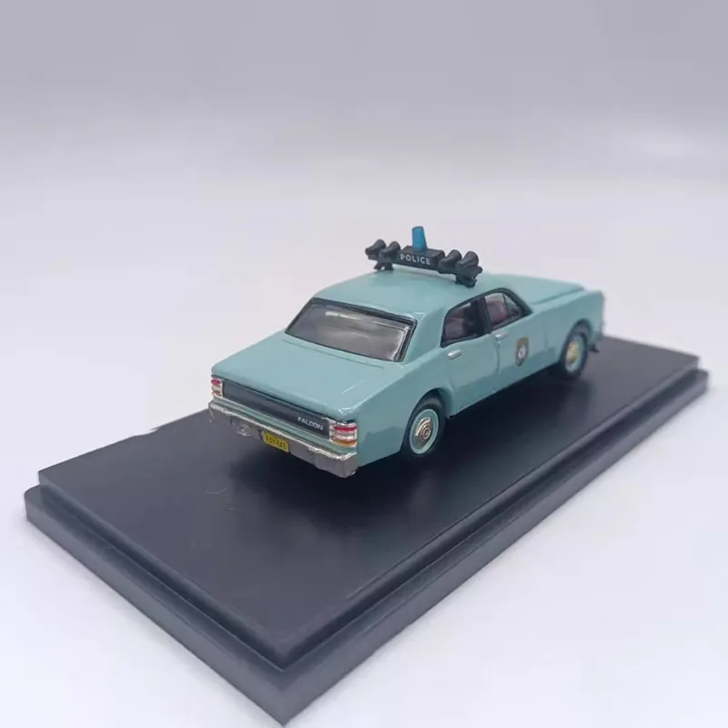 Diecast 1:64 Scale 1970 Ford XW V8 Sedan Simulation Alloy Car Model Decoration Collection Toy Gift Decration Souvenir