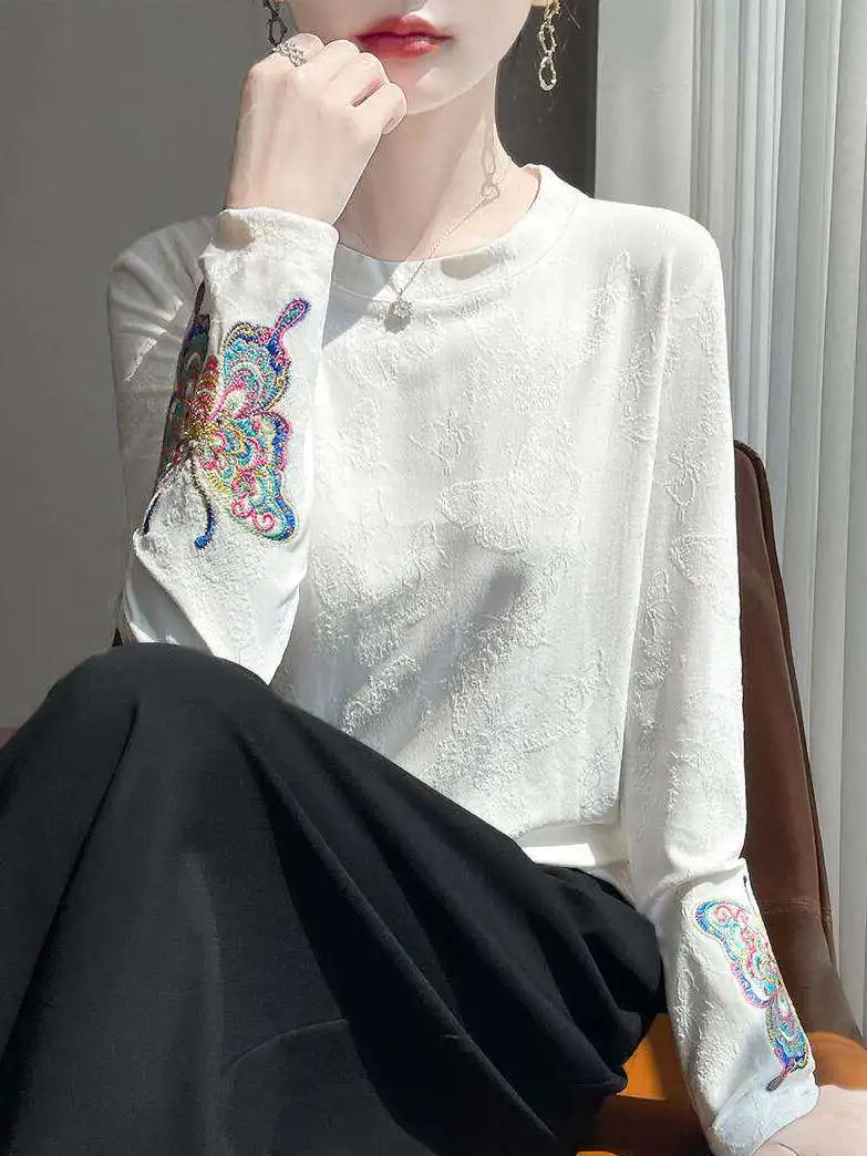 

Женская облегающая вязаная футболка с вышивкой, круглым вырезом, универсальная базовая модель, скрывающая недостатки фигуры, в китайском стиле, новинка