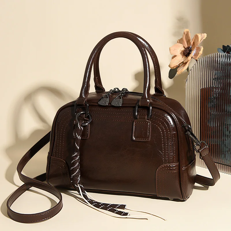 حقائب كتف نسائية ذات علامة تجارية فاخرة جديدة بلون سادة حقائب يد ريترو ذات سعة كبيرة من جلد البولي يوريثان حقيبة سفر #2