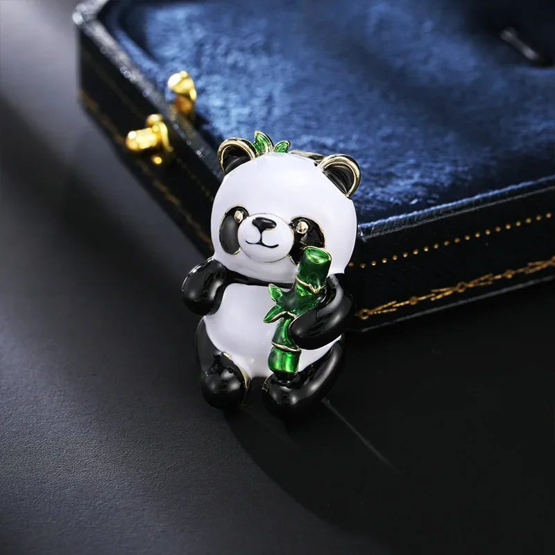 

101Cute panda-style, high-end, niche boutonniere, suit overcoat, lapel, anti-exposure brooch