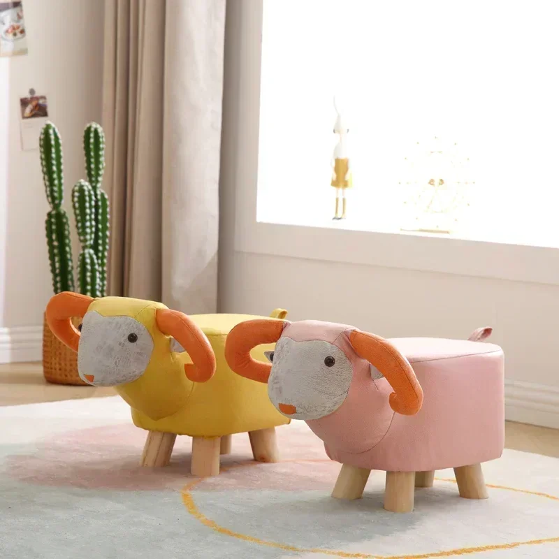 Solid Wood Creative Animal Stool Simple Home Shoe Changing Stool