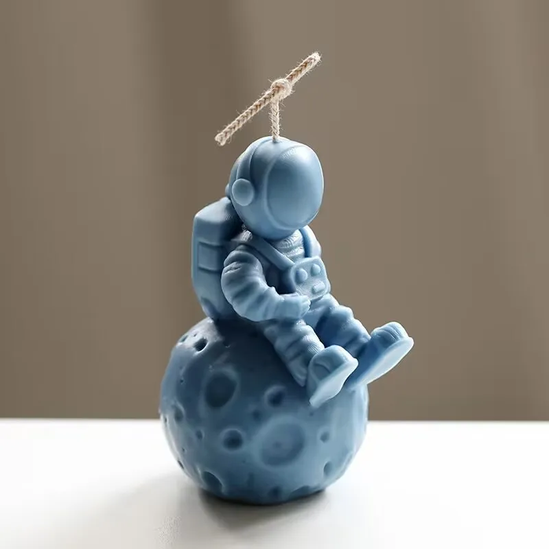3D Astronaut Shaped Candle Mold Silicone Soft Easy Demould Lunar Human Body Molds Soap Resin Chocolate Ice Cube Mould Home Decor