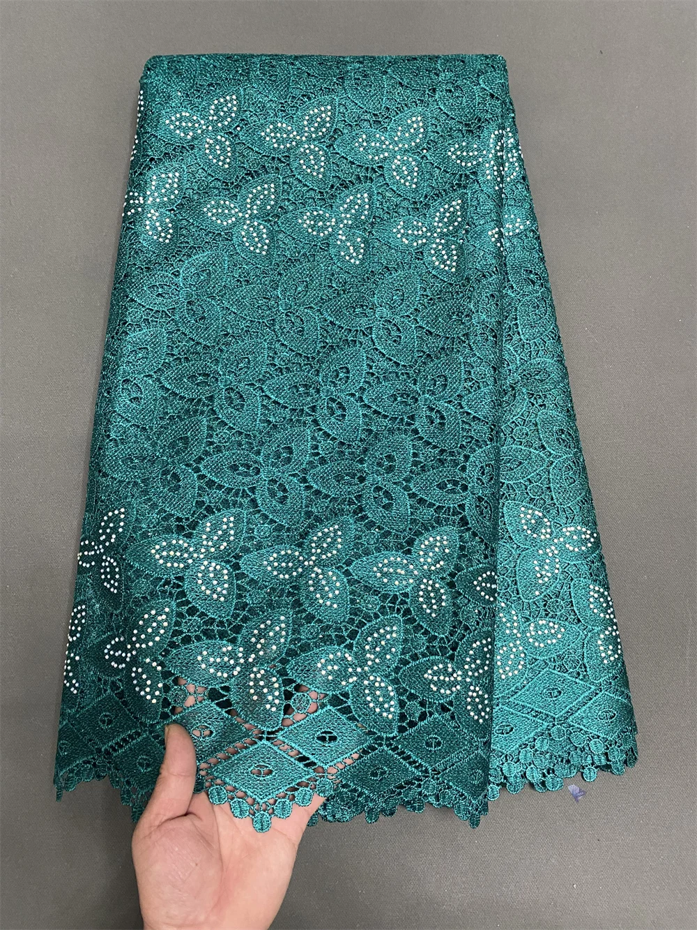 African Guipure Cord Sequins Lace Fabric 2024 High Quality Nigerian Water Soluble Lace Fabric For Women Wedding Party Dress