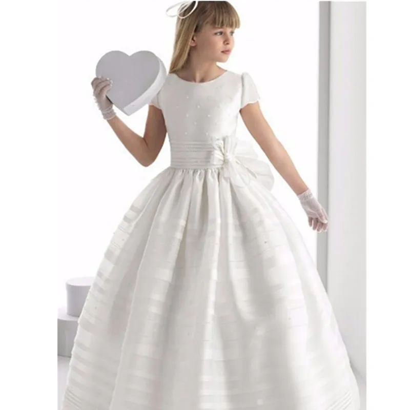 

Fashion Flower Girl Dresses Charming White Lvory Short Sleeve Satin Floor Length Girls Pageant Dresses First Communion Dresses