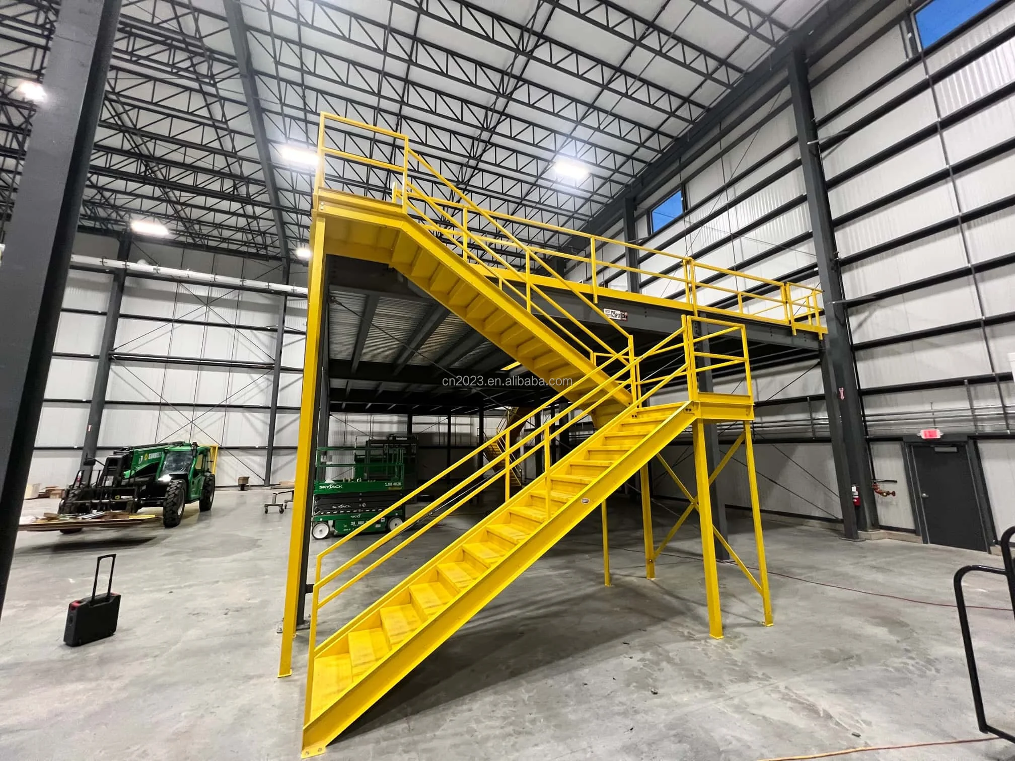 Customization Steel Fire Escape Stairs Outdoor Galvanized Metal Fire Escape Step Stair Tread Staircase Steel