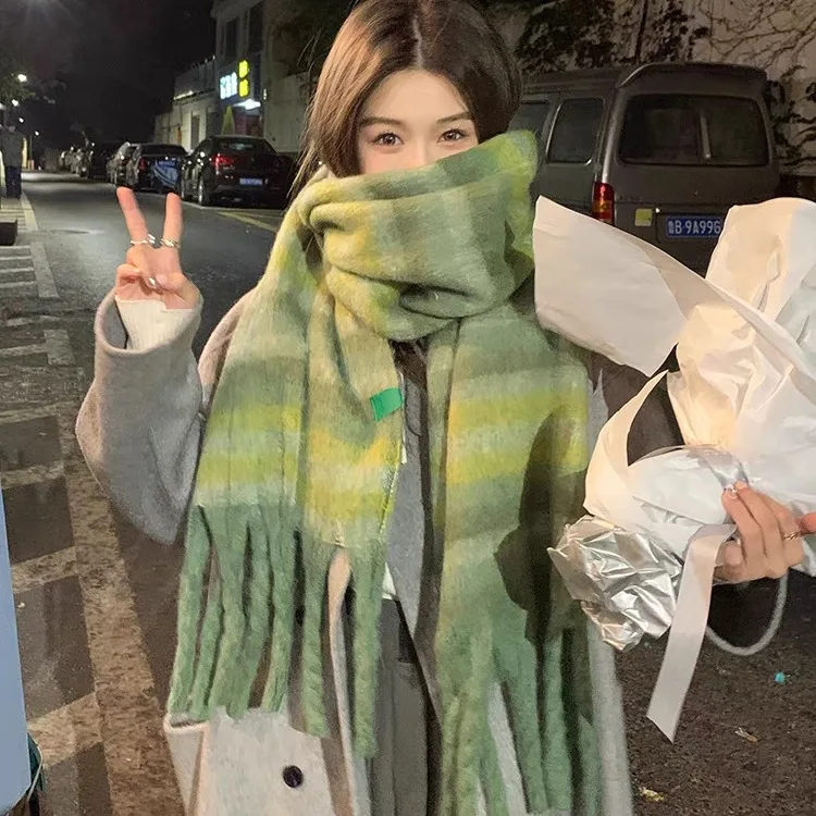 カラフルな起毛フリーススカーフ、特大の豪華な冬用ラップ、柔らかいふわふわのチェック柄スカーフ、女性と男性のための快適なファッションスカーフ