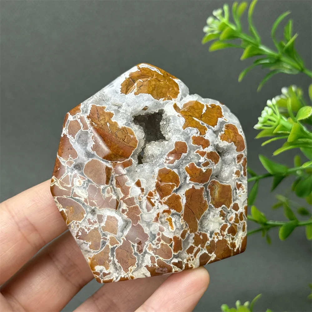 Natural High-Quality Yellow Agate Irregular Polyhedron Energy Meditation Healing Prayer Home Office Feng Shui Ornaments Gift