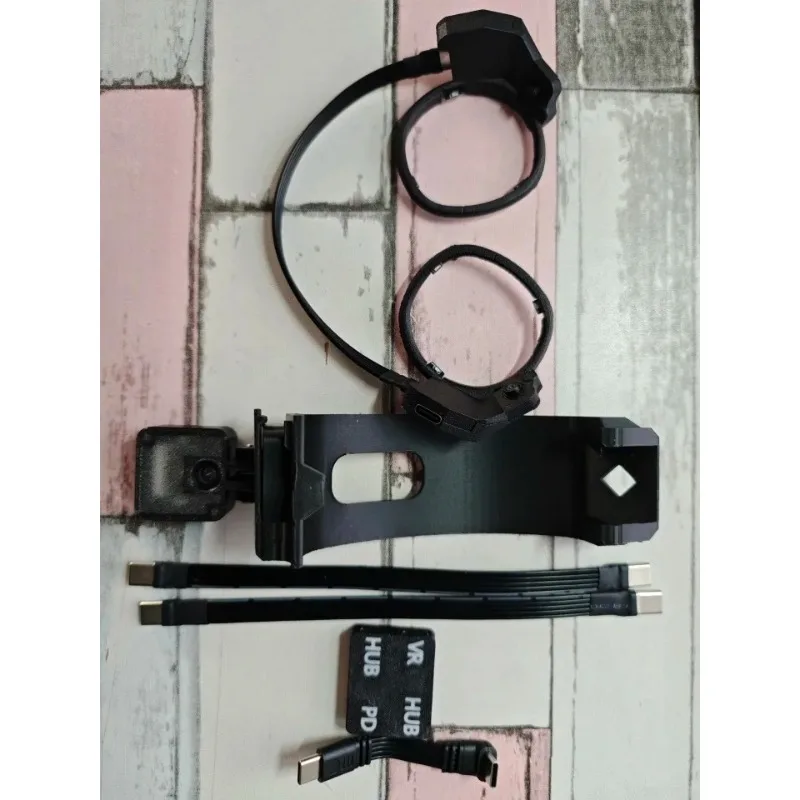 Cymple VRChat Eye Track Face Tracking Device for Quest 3/3S/2 Pico