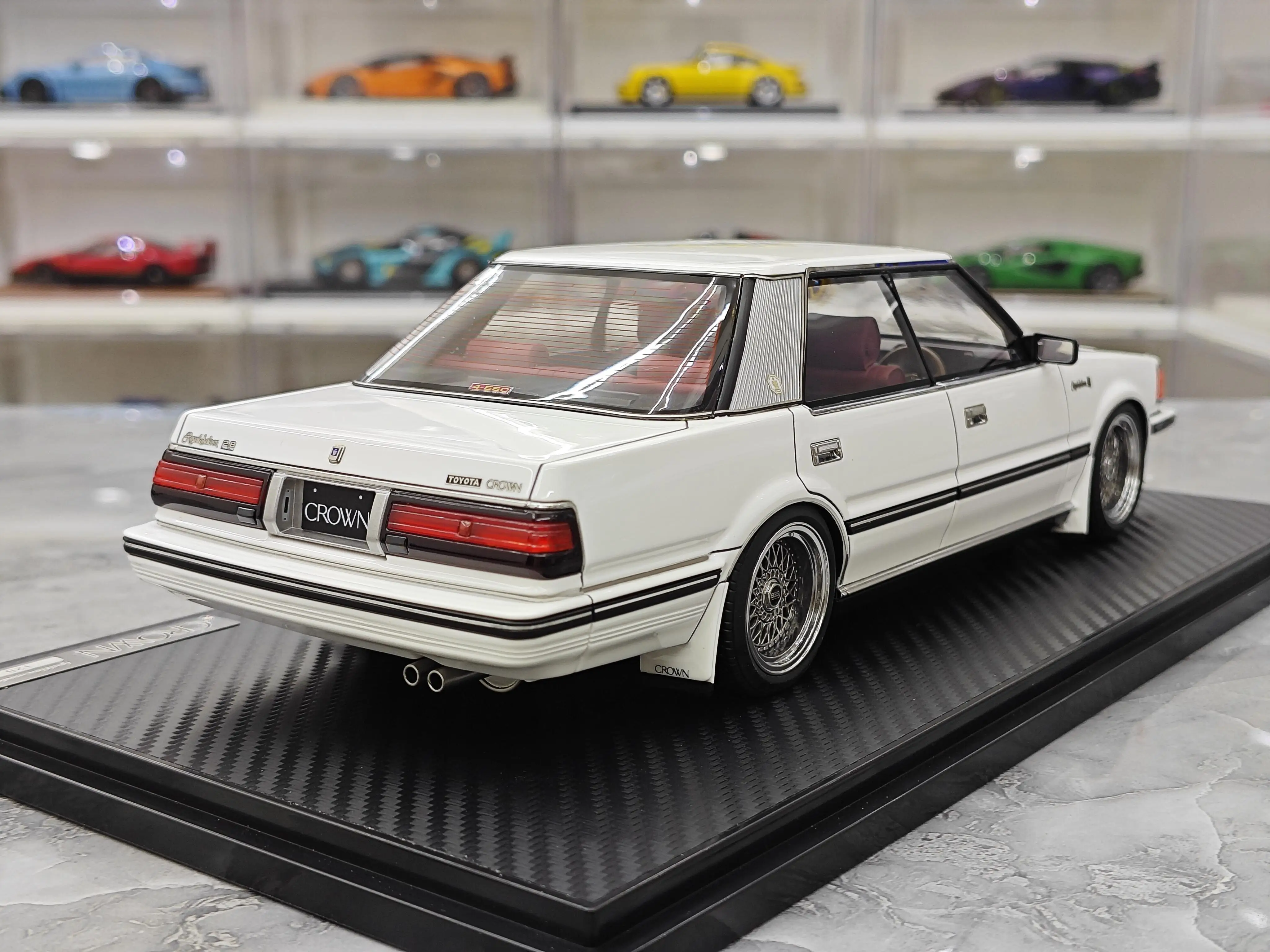 โมเดลรถจำลอง IG 1:18 Crown 2.8 Royal Saloon JDM รุ่นลิมิเต็ดอิดิชั่น ทำจากเรซิ่นและโลหะ ของเล่นสะสม ของขวัญ