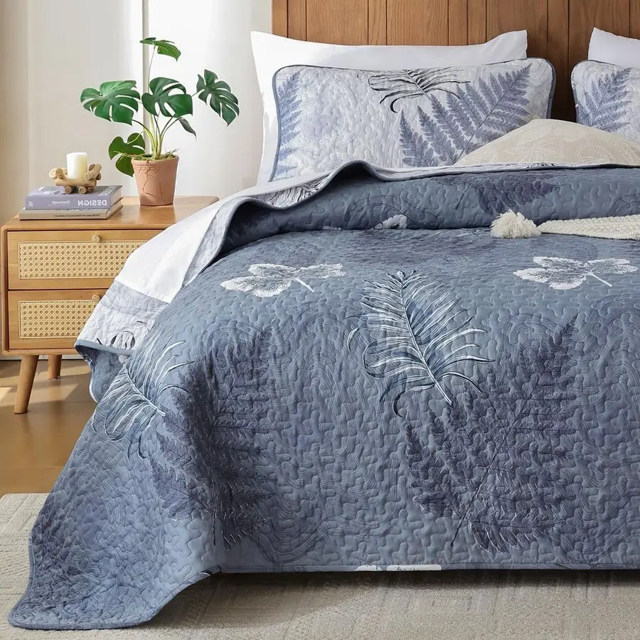 Blue Quilts Set Que…