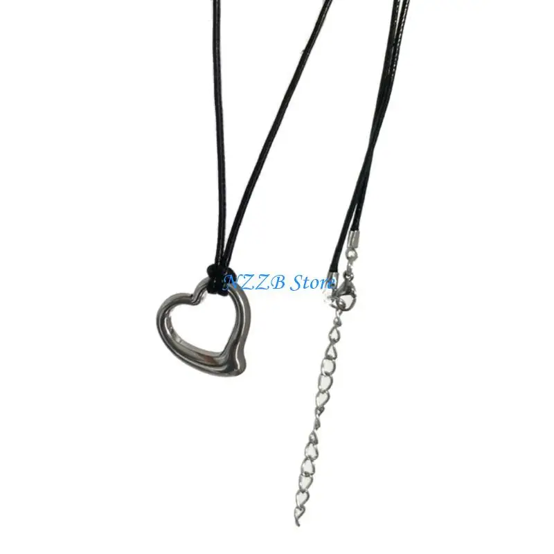 

T21F Unique Black Rope Necklace Hollow Heart Pendant Clavicle Chain Sweet and Cool Choker Exquisite Heart Charm Jewelry