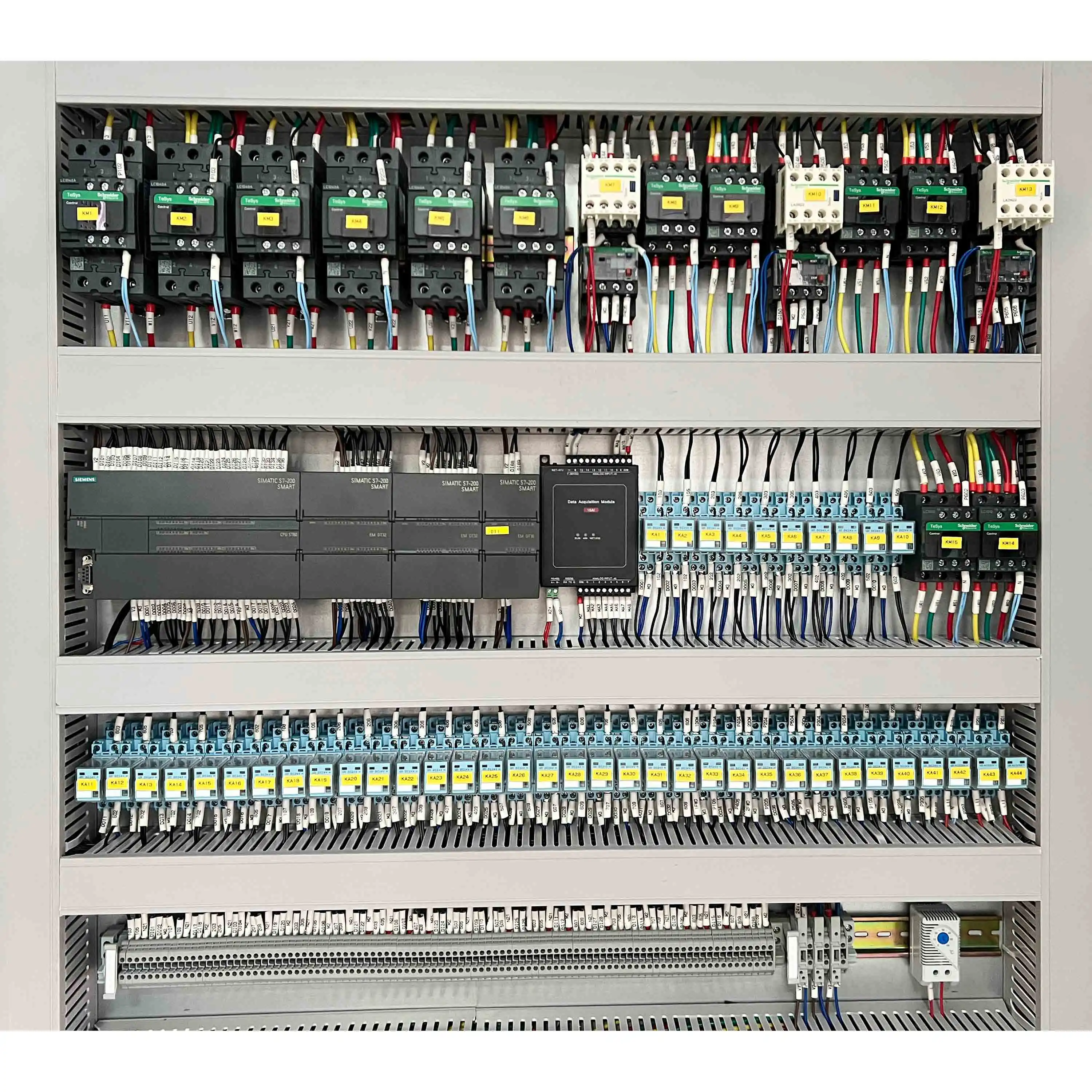 แผงควบคุมไฟฟ้า PLC แผงควบคุมระบบอัตโนมัติทางอุตสาหกรรม 16 ช่อง