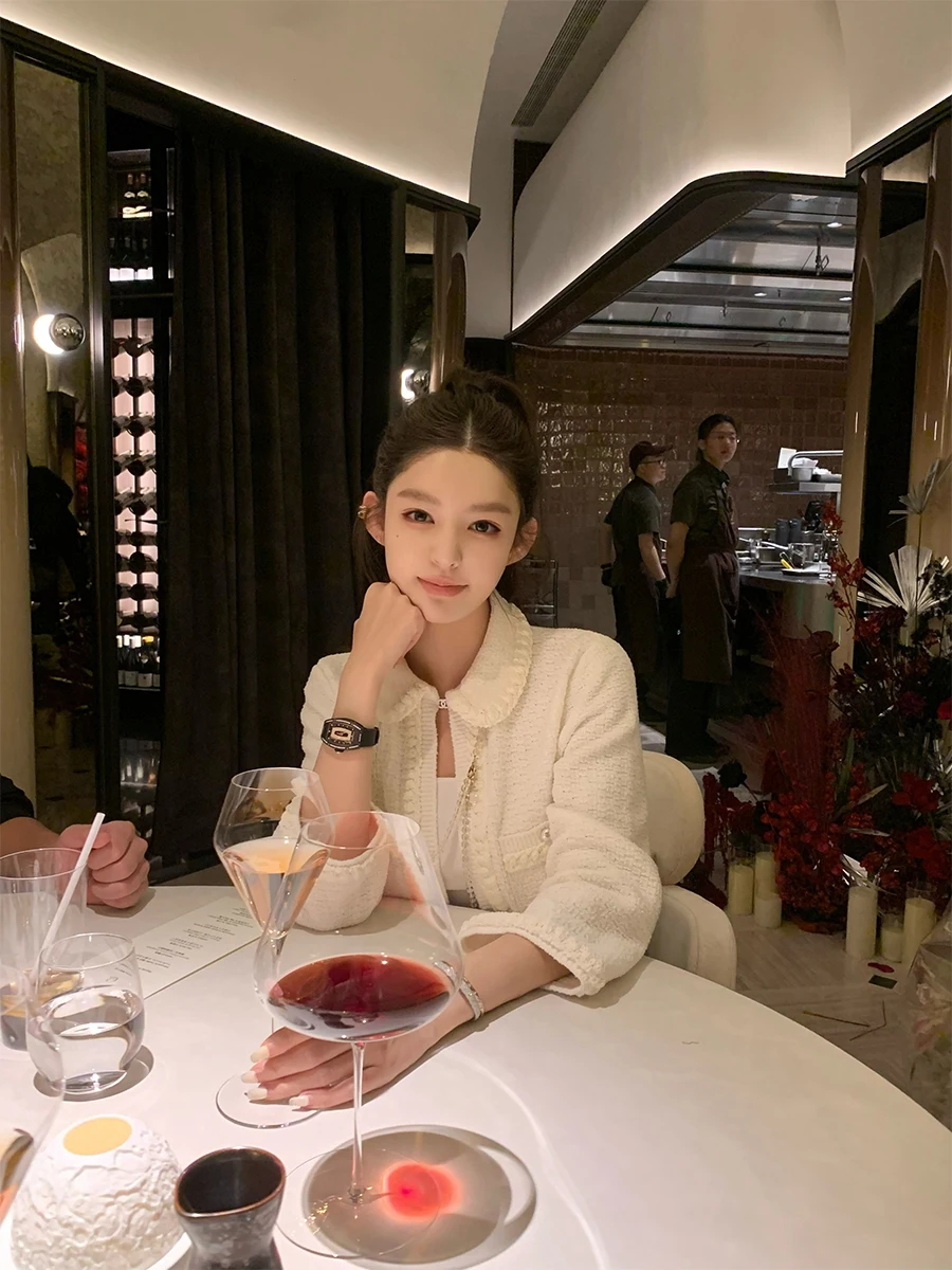 

Комплект из пальто, юбки и кукольного воротника с бантом Good Morning Fan Fan ручной работы для женщин, весенний сезон