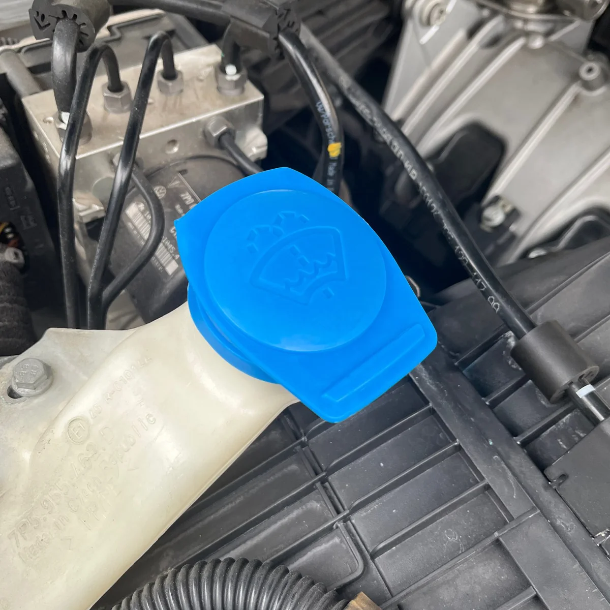 3Q0955455 für Porsche Cayenne für VW für Audi für Seat für Skoda Octavia Auto Scheibenwischer Waschflüssigkeit Reservoir Tankdeckel – Detail 13