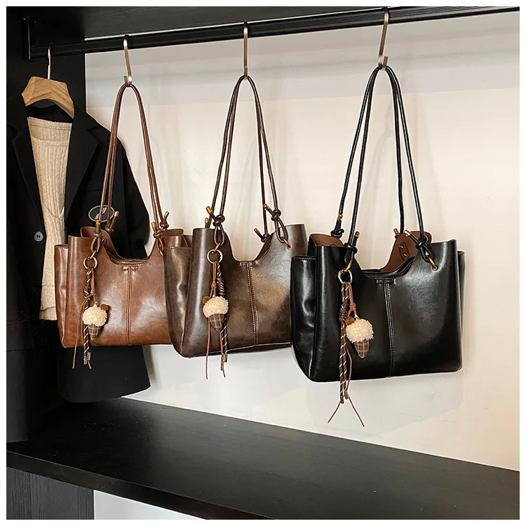 

2025 Big Work Tote for Professionals Spacious Laptop Bag Multi-functional Shoulder Crossbody Purse Waterproof Nylon Commuter Bag