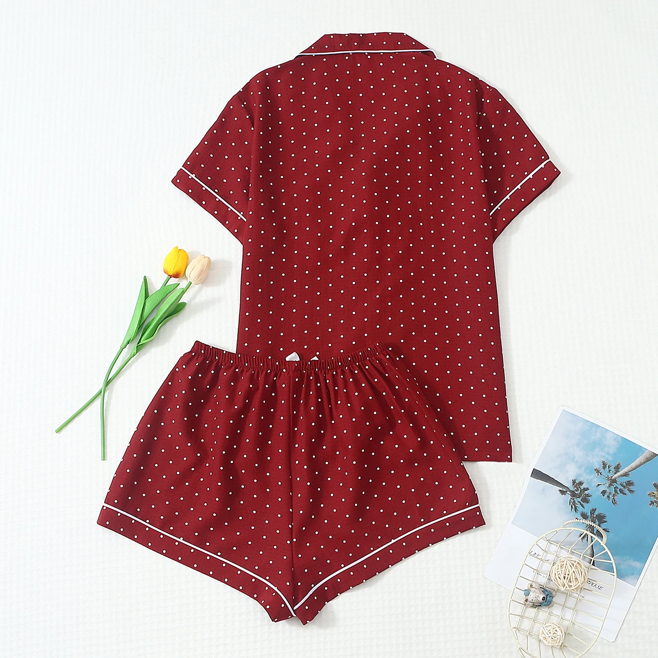 Two-Piece Comfortable Mini White Dot Print Lapel Button-Down Short-Sleeve Top with Pockets and Bow Shorts Spring/Summer Women's Pajama Loungewear Set Suitable for Home Use