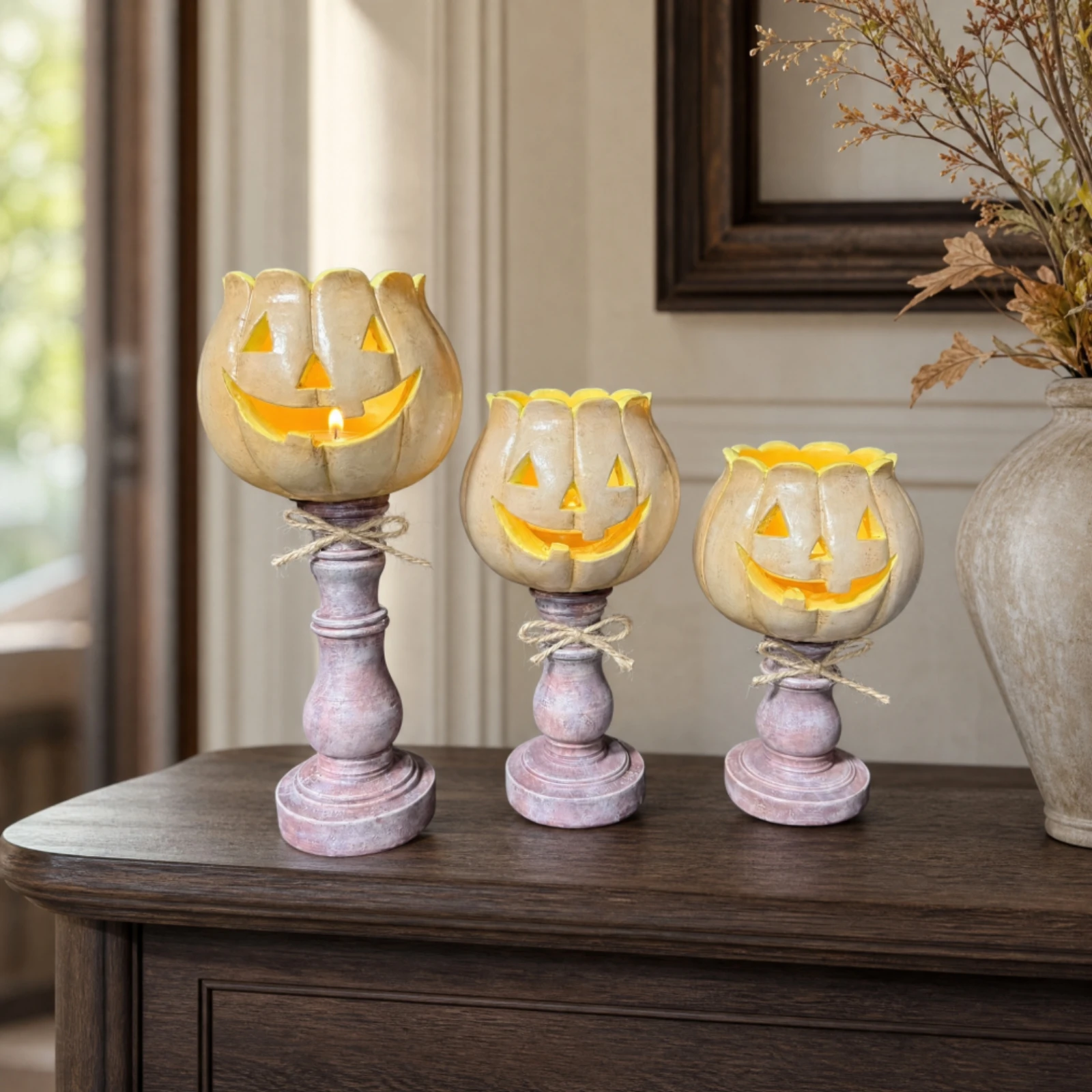 Resin Pedestal Pumpkin Candle  - đánh giá và giá Candle Holder Decor