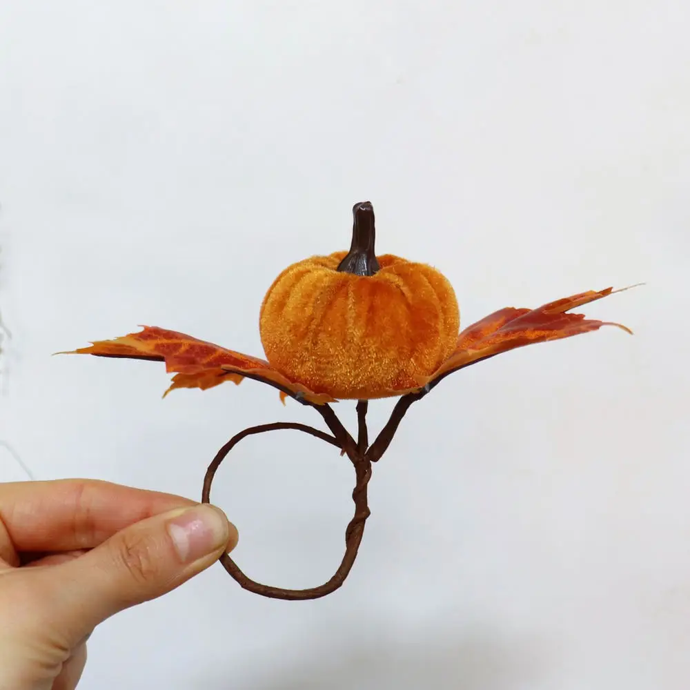 Velvet Pumpkin Napkin Buckles Maple Leaf Design Table Ornament For Thanksgiving Holiday Home Kitchen Wedding Banquet