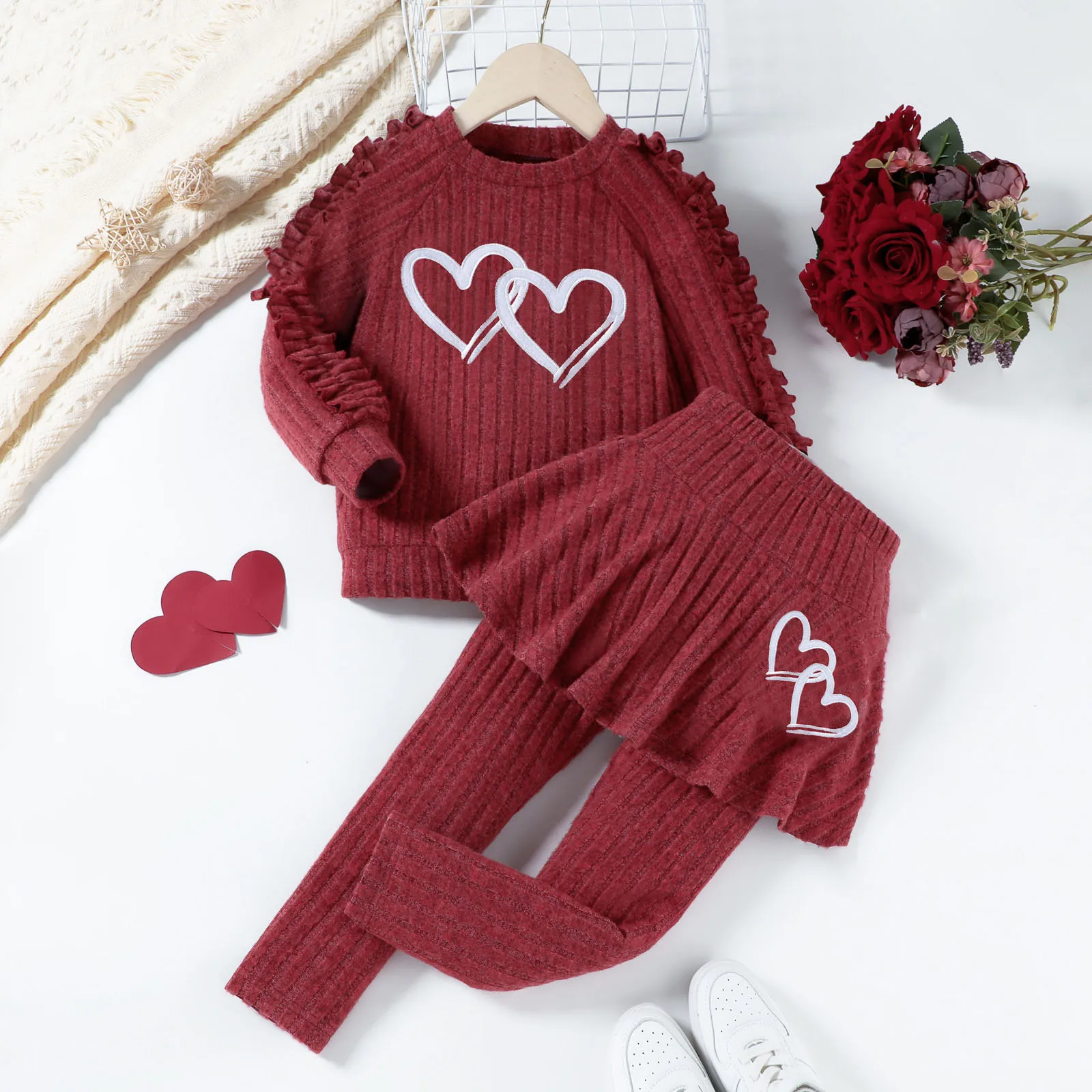 

2025 Teens Outfits Girls Fashion New Comfortable And Breathable Long Sleeved Cute Heart Printed Two Piece Set Girl Clothes