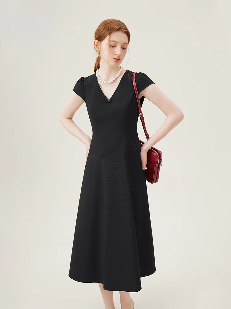 

FSLE Summer Black V-Neck Women Long Dress Cleanfit 2024 New Elegant Classic Commuting All-Match Casual Black Dress 24FS12568