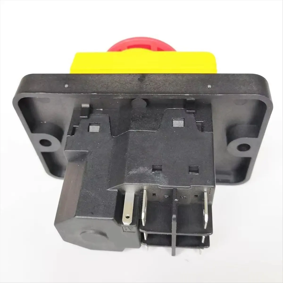 

Delighted- DZ05 7 Pins 400V IP55 Three-Phase Electromagnetic Emergency Stop Push Button Switch