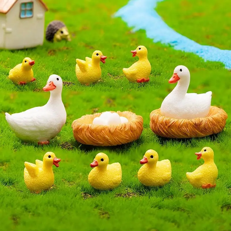 Adorable Tiny Duck Figurines 5Pcs Mini Duckling Models for Moss Micro Landscape  Pot Decor