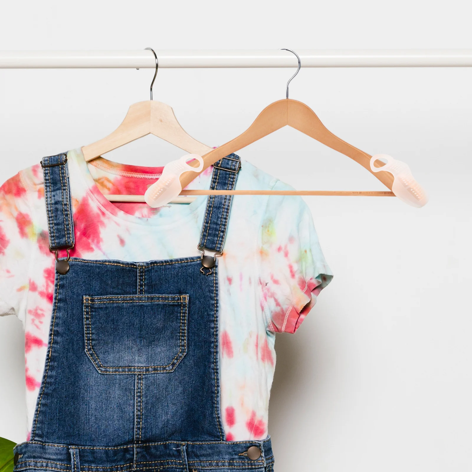 

20Pcs Anti-Slip Hanger Grips Silicone Non-Slip Strips for Adult Hangers Wardrobe Organization Clothes Hanging Accessories Closet