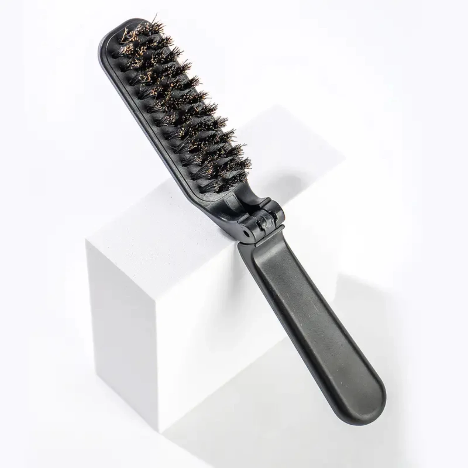 

Gentle Cleaning Beard Comb with Folding Handle and Soft Bristles for Beard Grooming and Maintenance