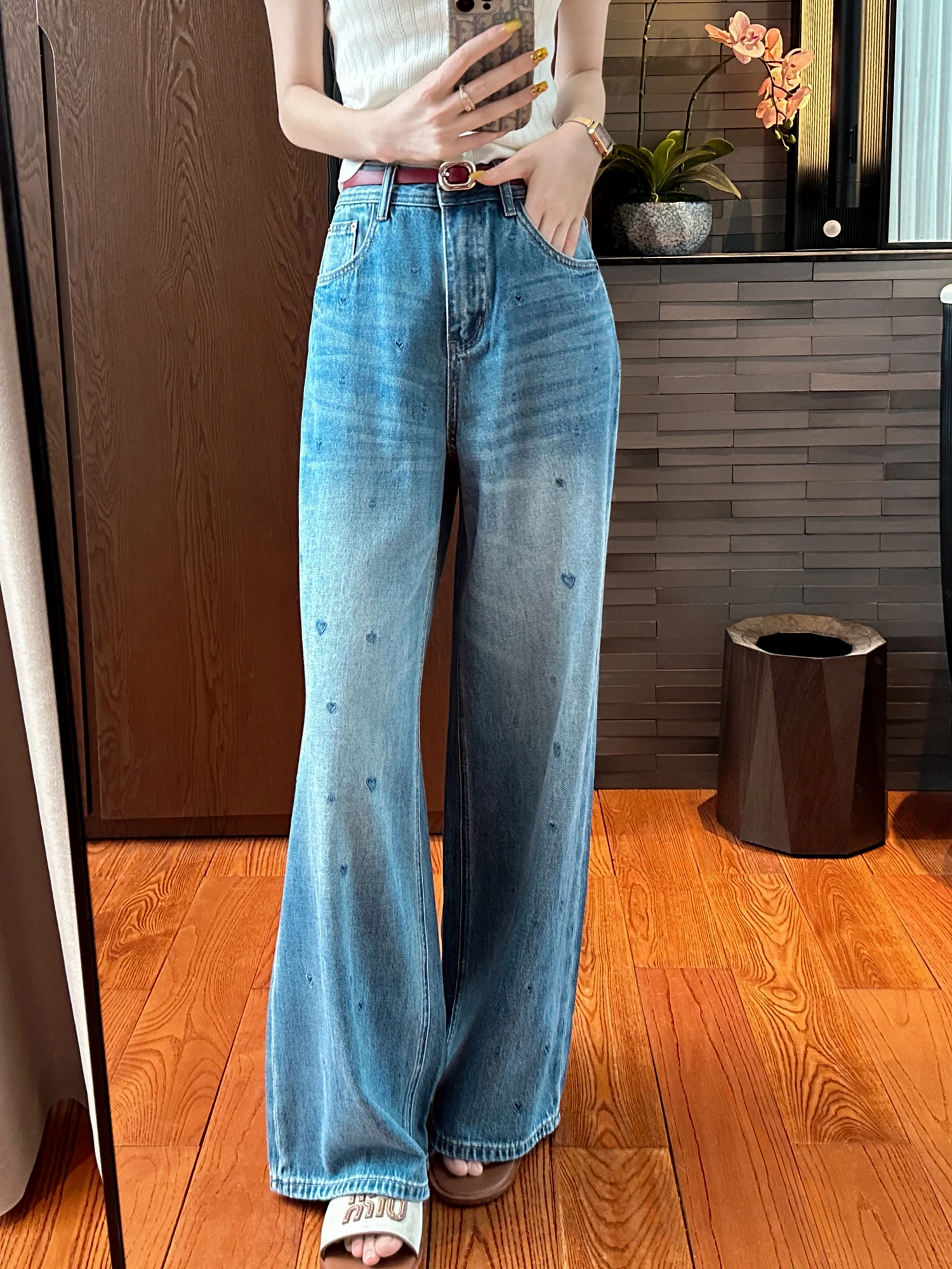 

High Waist Wide Leg Denim Jeans Love Pattern Embroidery Women's Spring Fashion Pants Comfortable Fit Non Deformable