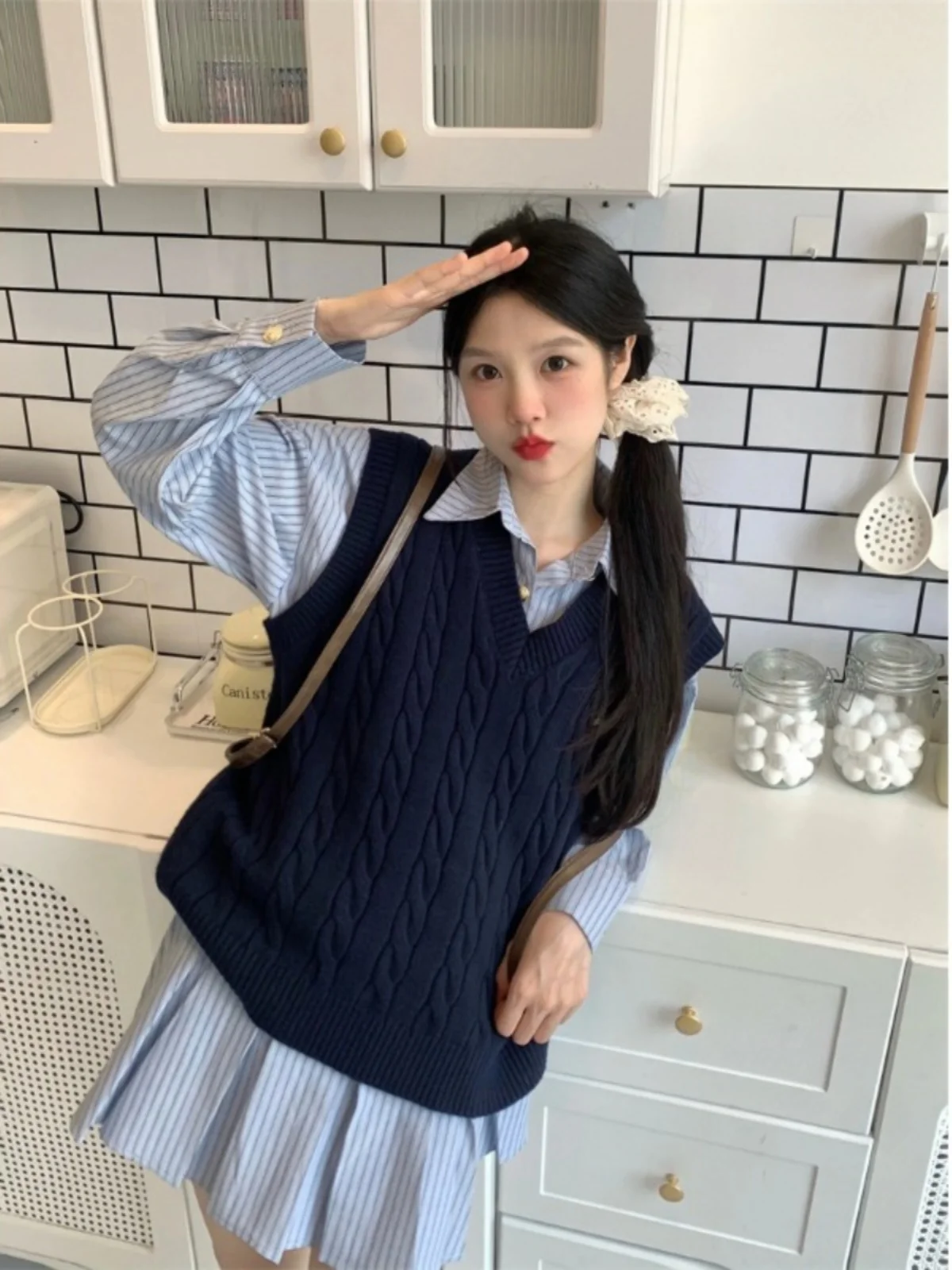 

Loose Knitted Sweater Vest Long Sleeve Dress Women Two Piece Set Korean College Style Shoulder Padadded Fashion Ensemble