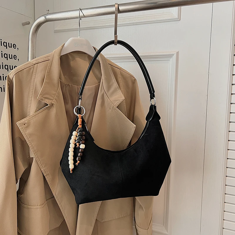 Retro Red Suede One Shoulder Bag Women Autumn Winter New Crossbody Bags Maillard Beadding Pendant Underarm Bag Bride Handbags
