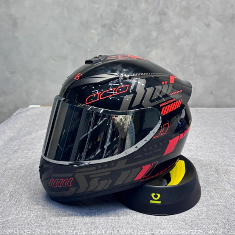 

Multi Density EPS Liner Full Face Motorcycle Helmet Provides Optimize Impact Absorption at Different Speed and Reduce Wind Noise