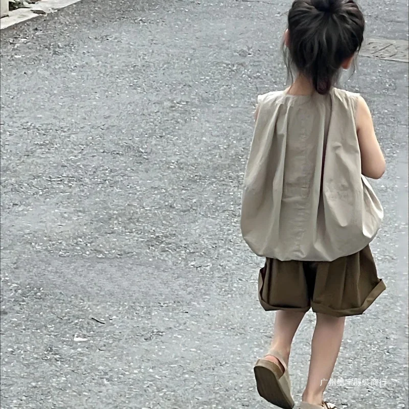 Girls' Summer Suit2026New summer style Japanese-style two-piece set for baby girls with flutter sleeves and loose shorts