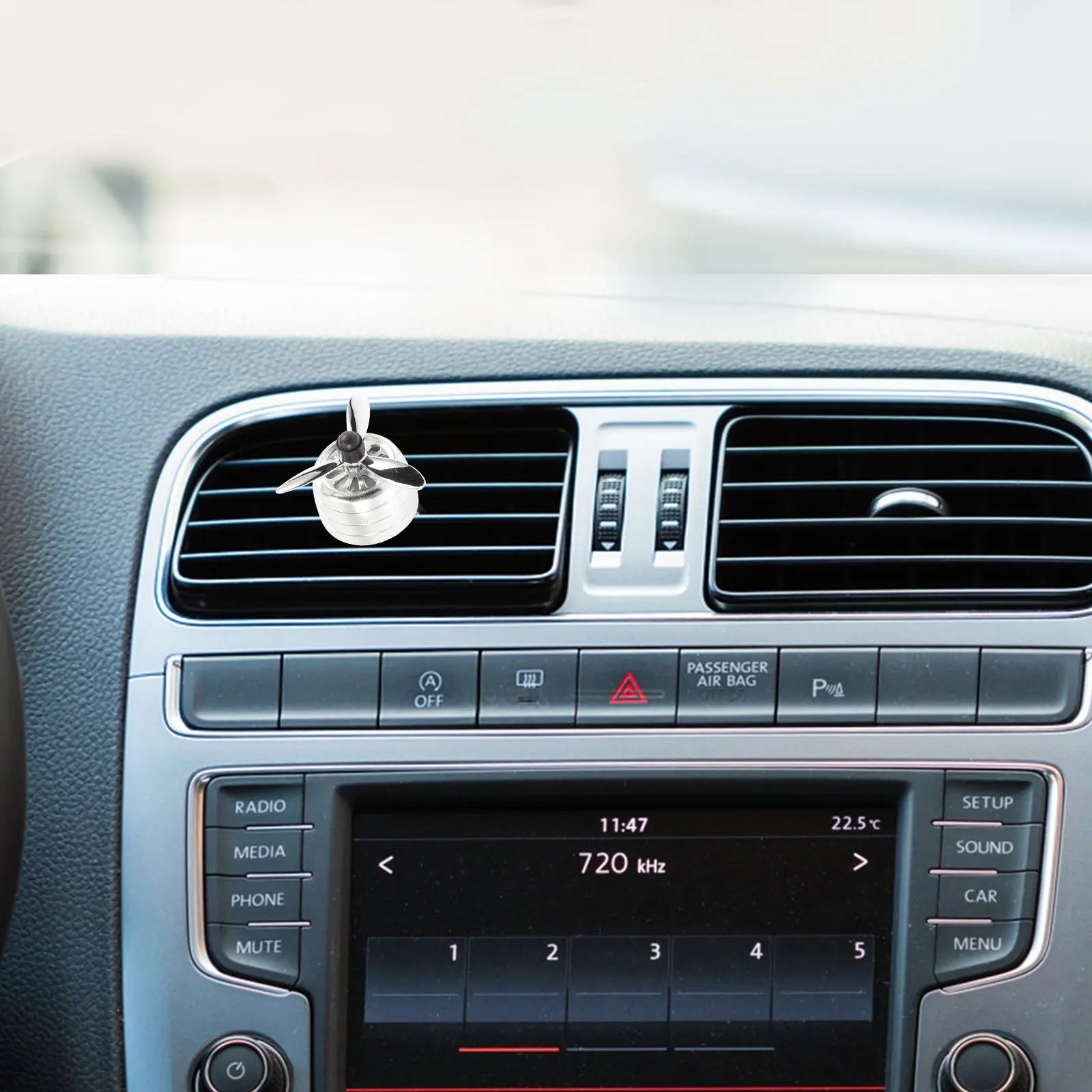 

Aluminum Alloy Air Freshener Diffuser Silver Color Fragrance Fan Retro Style Car Vent Clip Aromatherapy Indoor Decor