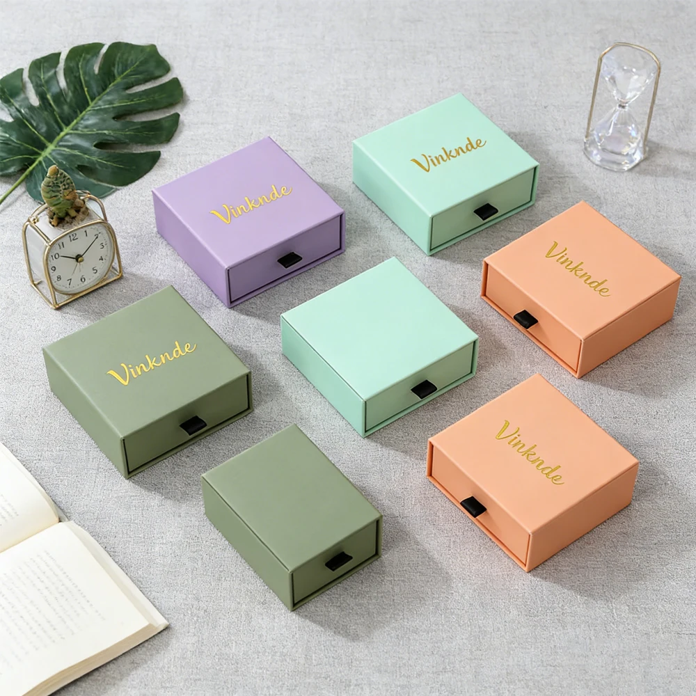 

8x8x3.2cm Olive Green Cardboard Luxury Jewellery Necklace Ring Boxes Custom Logo 50Pcs Gift Paper Packaging Jewelry Earring Box