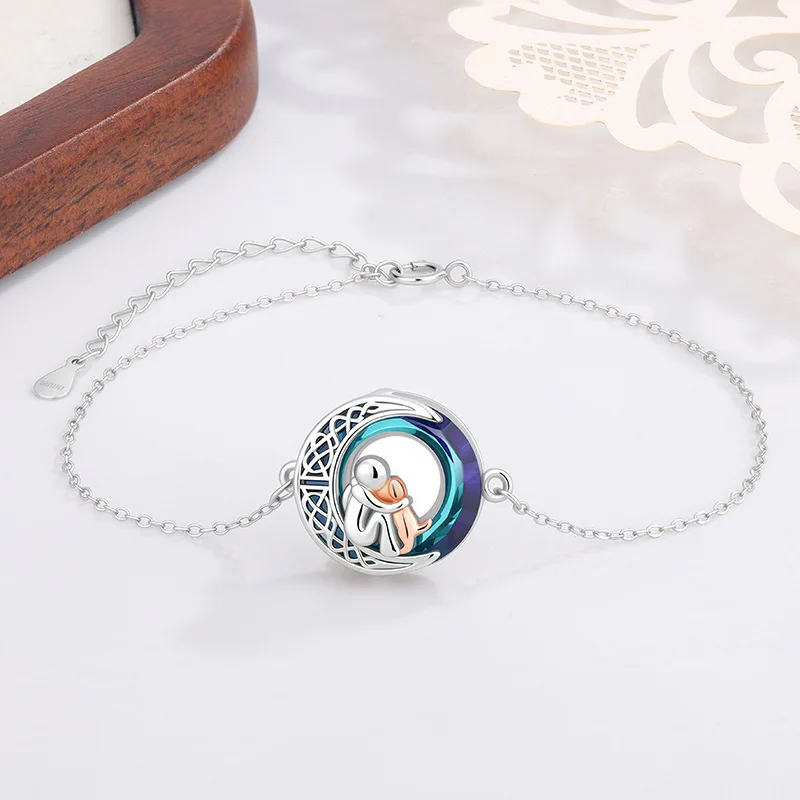 European American Color‑Shifting Puppy Crescent Bracelet for Women Fashion Personalized Animal Hand Jewelry Gift