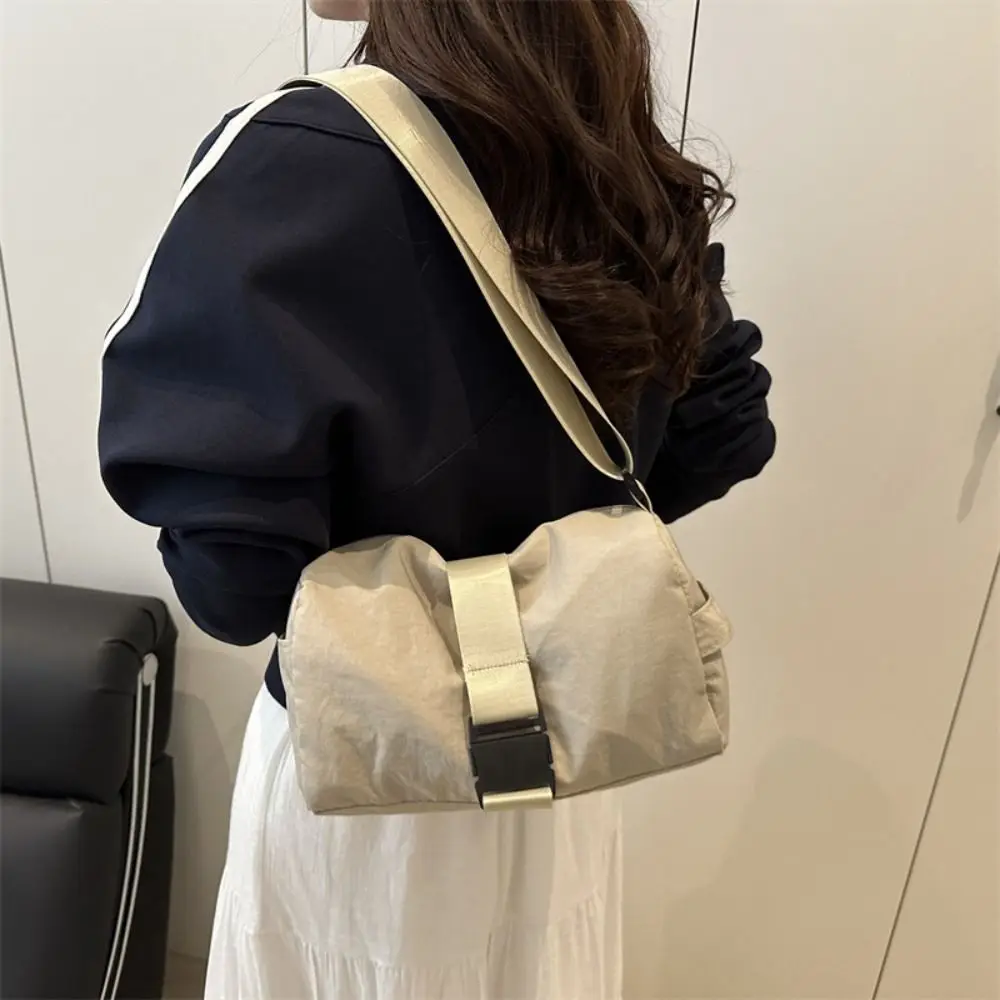 

Ins Korean Crossbody Toast Bag High Capacity Lightweight Buckle Shoulder Bag Zipper Adjustable Commuting Bag Travel