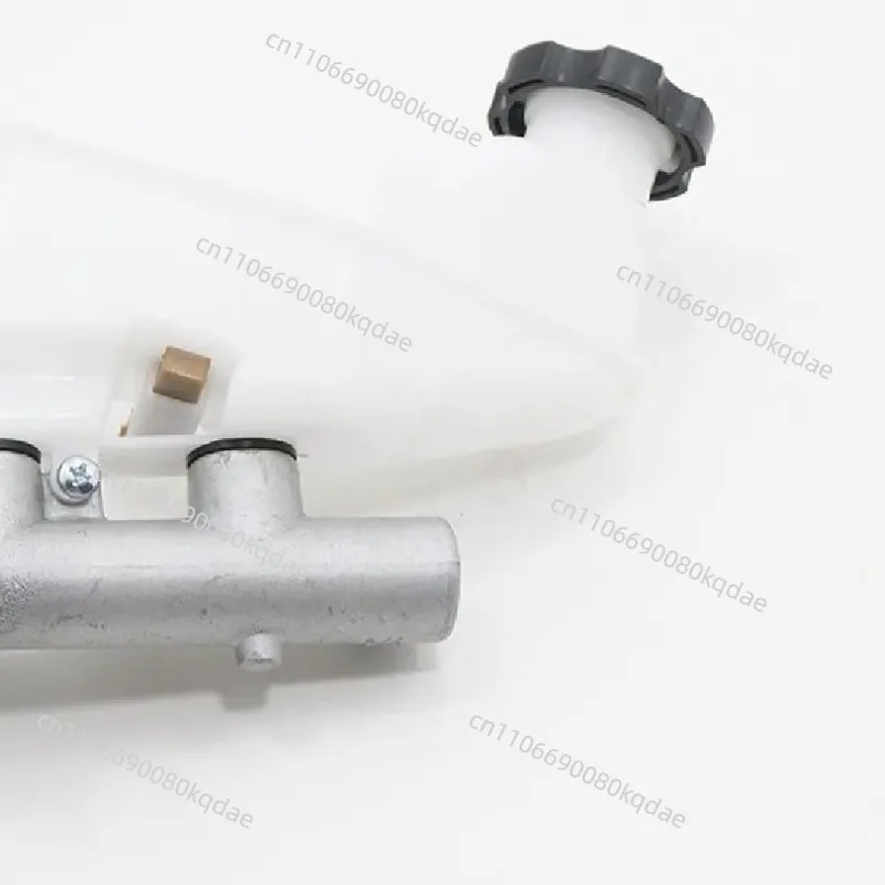 58510-1J100 58510-1J200 58510 1J100 58510 1J200 585101J100 585101J200 Suitable for HYUNDAI I20 brake master cylinders