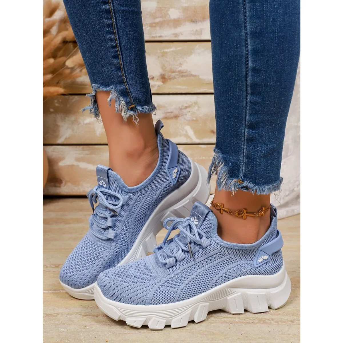 

Women's 2026 Spring Summer Knitted Shoes Lightweight Breathable Mom Shoes Plus Size Comfort Non-Slip Casual Flat Sole Slip-On