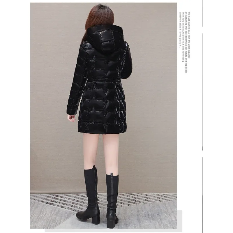 เสื้อแจ็คเก็ตผู้หญิงแบบมีฮู้ดทรงเข้ารูปสำหรับฤดูหนาวปี 2025  ผ้าฝ้ายผสมใยสังเคราะห์  ไม่ต้องซัก  แบบลำลอง  หนา อุ่น กันลม