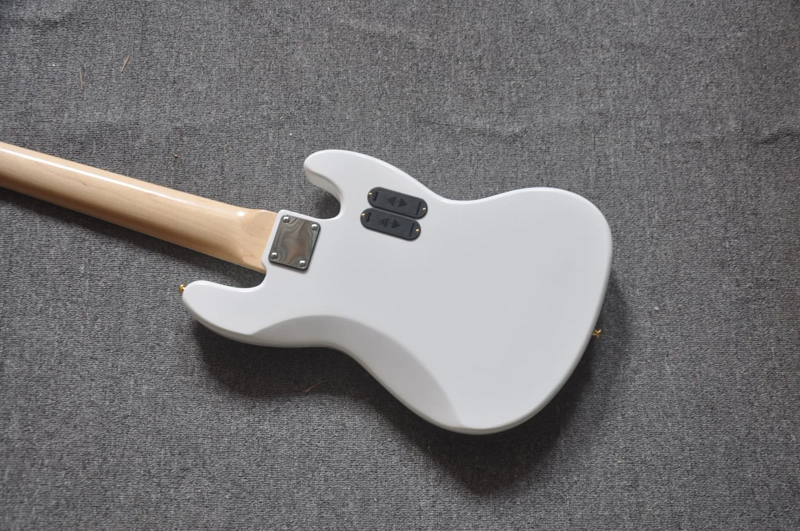 Left handed 5 String Bass Guitar Active Pickups White Gloss Finish Electric Bass Professional