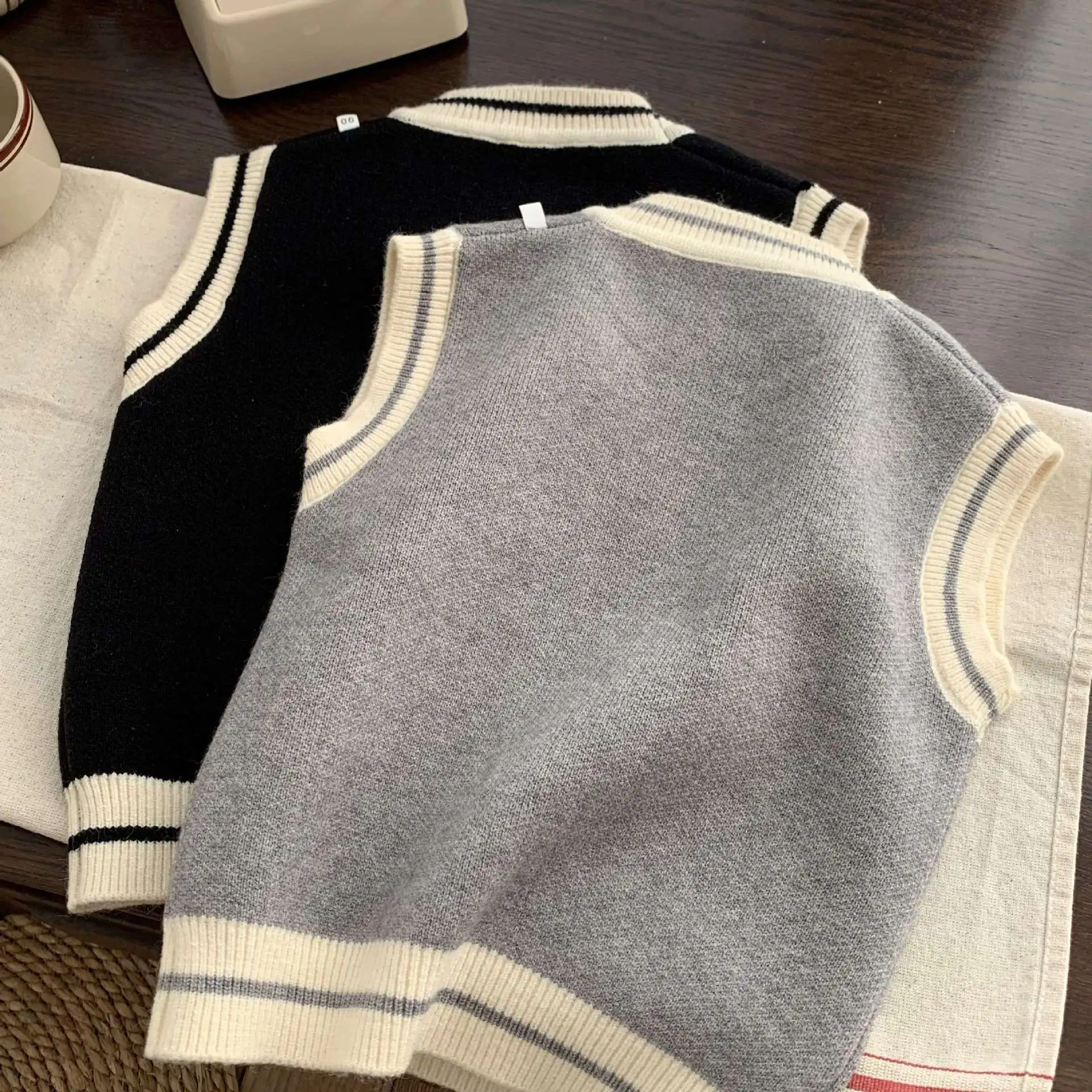 سترة محبوكة للخريف والشتاء للأطفال للجنسين سترة عصرية بلوفر ملابس داخلية ملابس خارجية للأطفال الأولاد والبنات صدرية