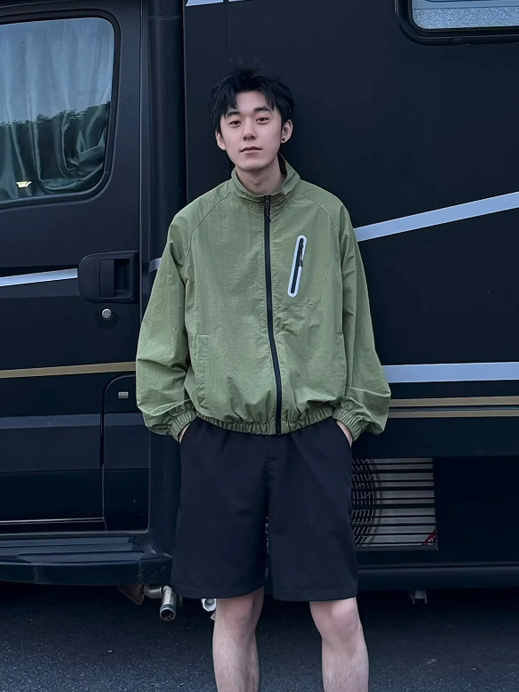 

Мужская летняя уличная куртка-ветровка с камуфляжным принтом, защитой от солнца, высоким воротником, из ледяного шелка, легкая, тонкая, с длинными рукавами, модная