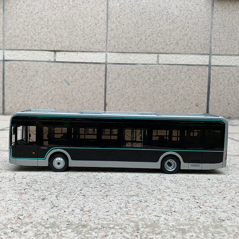 1:42 Original Model,Yutong Auto,U12 Black Kingkong,Electrical Power Bus,Alloy Car Model for Display,Gift and Collections