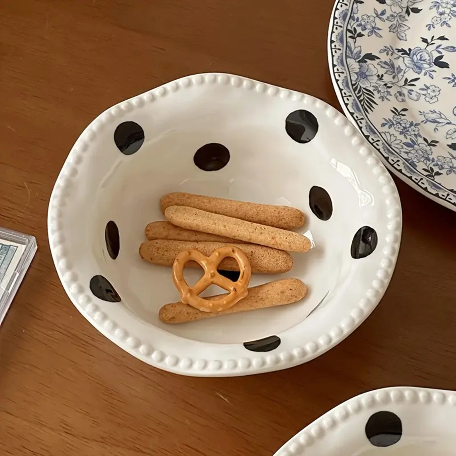 Polka Dot Ceramic Bowls Fruit Salad Bowls Delicate Home Breakfast Bowl Hotel Cooking Dish Porcelain Plate Kitchen Utensils