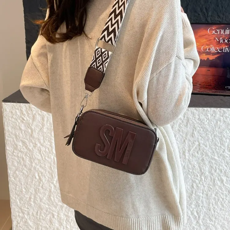 

2026 AW Women's Vintage Quilted Crossbody Bag, Soft Leather Multi-way Shoulder Purse, Large Capacity Tote for Casual Dating