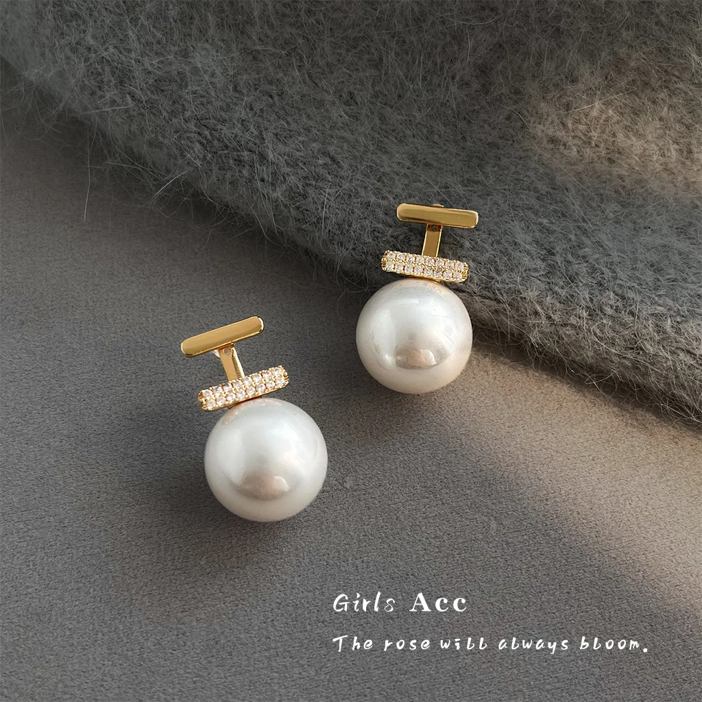 

Dual-Wear Geometric Zircon Earrings Women Luxury Convertible Pearl Studs Stylish Commute Unique Minimalist Jewelry